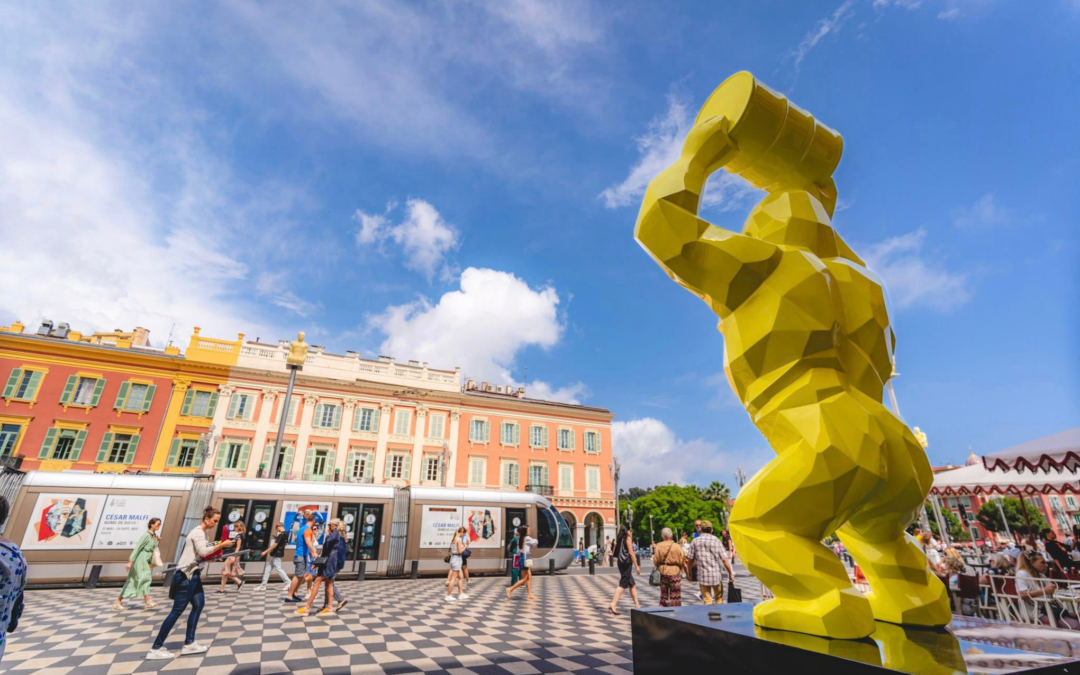 Cet été, Orlinski s’invite à Nice pour des vacances !